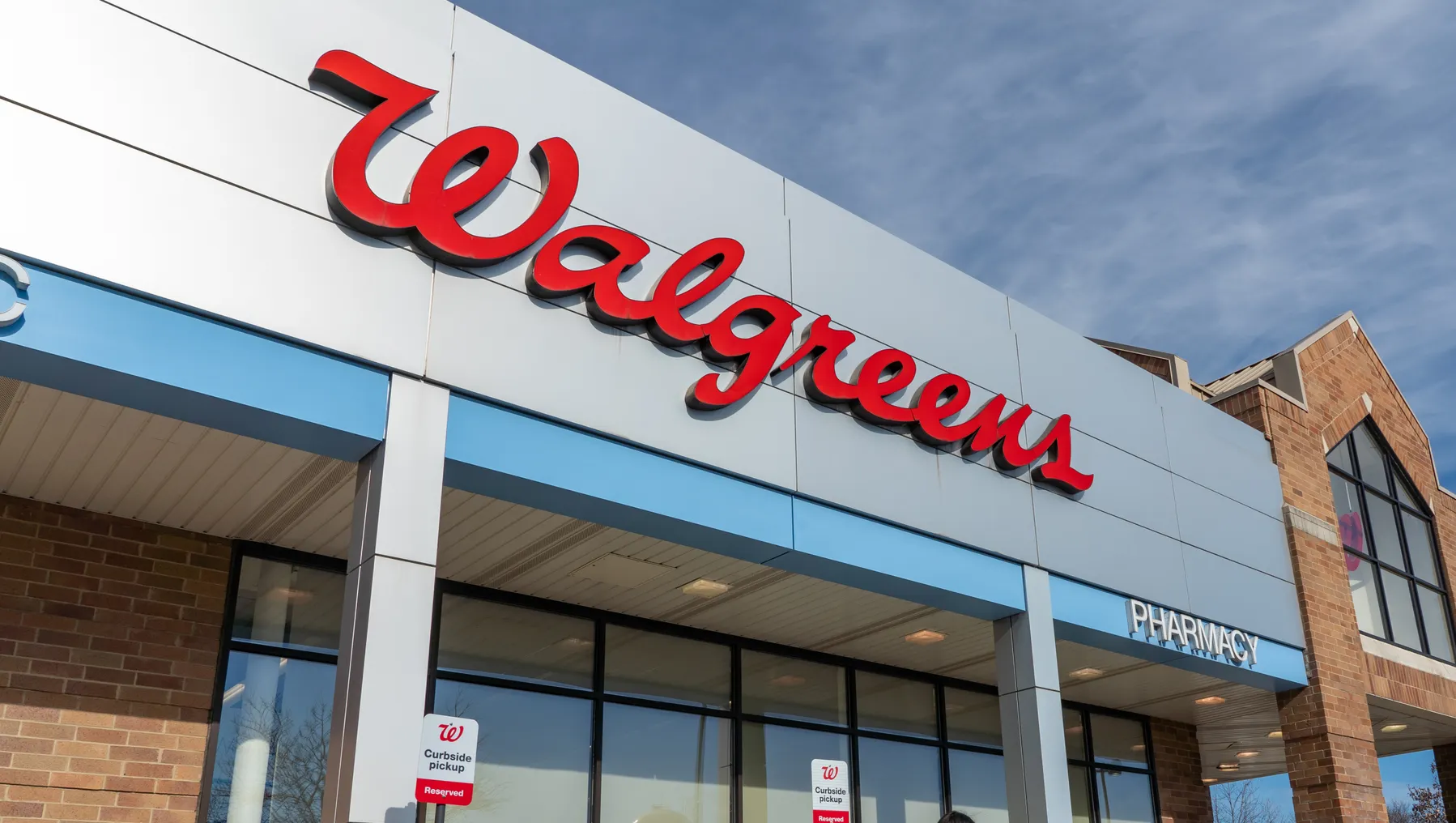 Walgreens revamps its app.